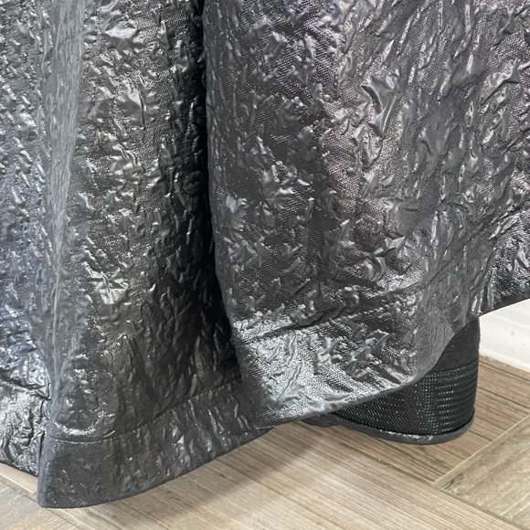 Mac Duggal BROCADE V NECK BALLGOWN size 6 - Picture 7 of 14